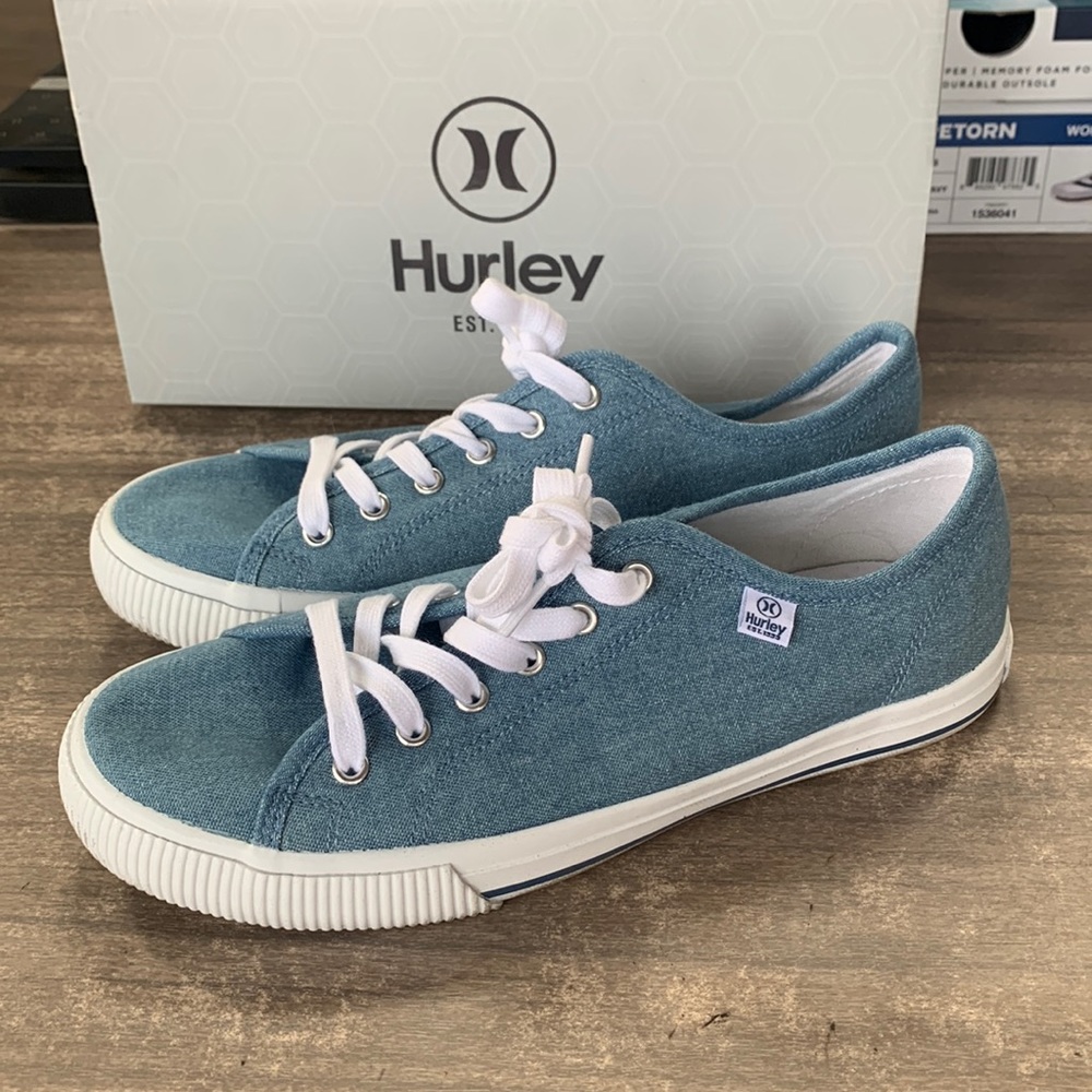 Preowned Women’s Hurley Carrie Casual Sneaker Chambray Blue